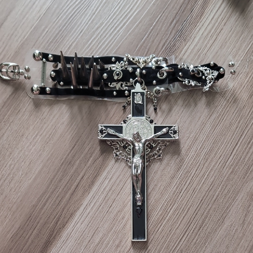 Gothic Statement Choker